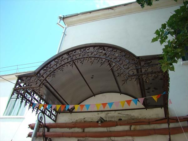 Козирки, навіси — коваль Дмитро Ворчаков, Миколаїв