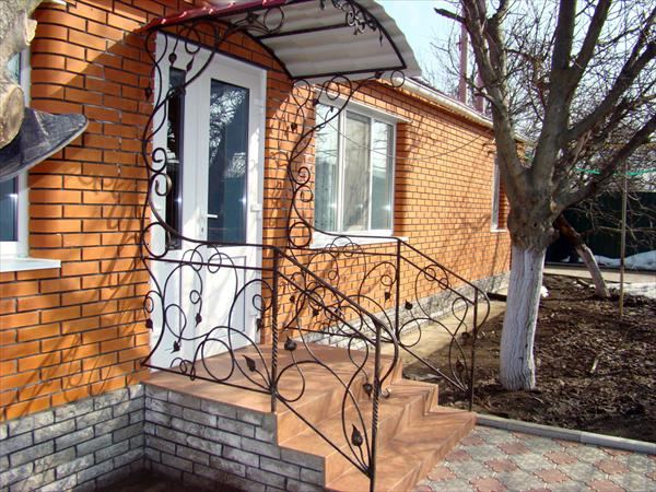 Сходи та перила — коваль Дмитро Ворчаков, Миколаїв