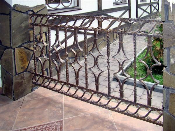 Сходи та перила — коваль Дмитро Ворчаков, Миколаїв