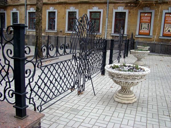 Огорожі — коваль Дмитро Ворчаков, Миколаїв