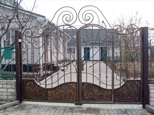 Ворота та хвіртки — коваль Дмитро Ворчаков, Миколаїв