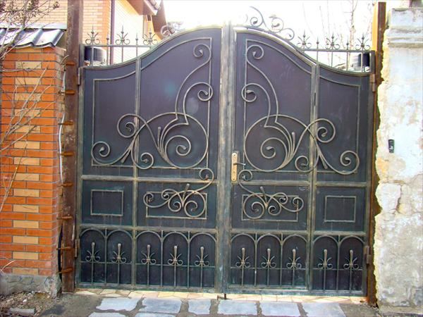 Ворота та хвіртки — коваль Дмитро Ворчаков, Миколаїв